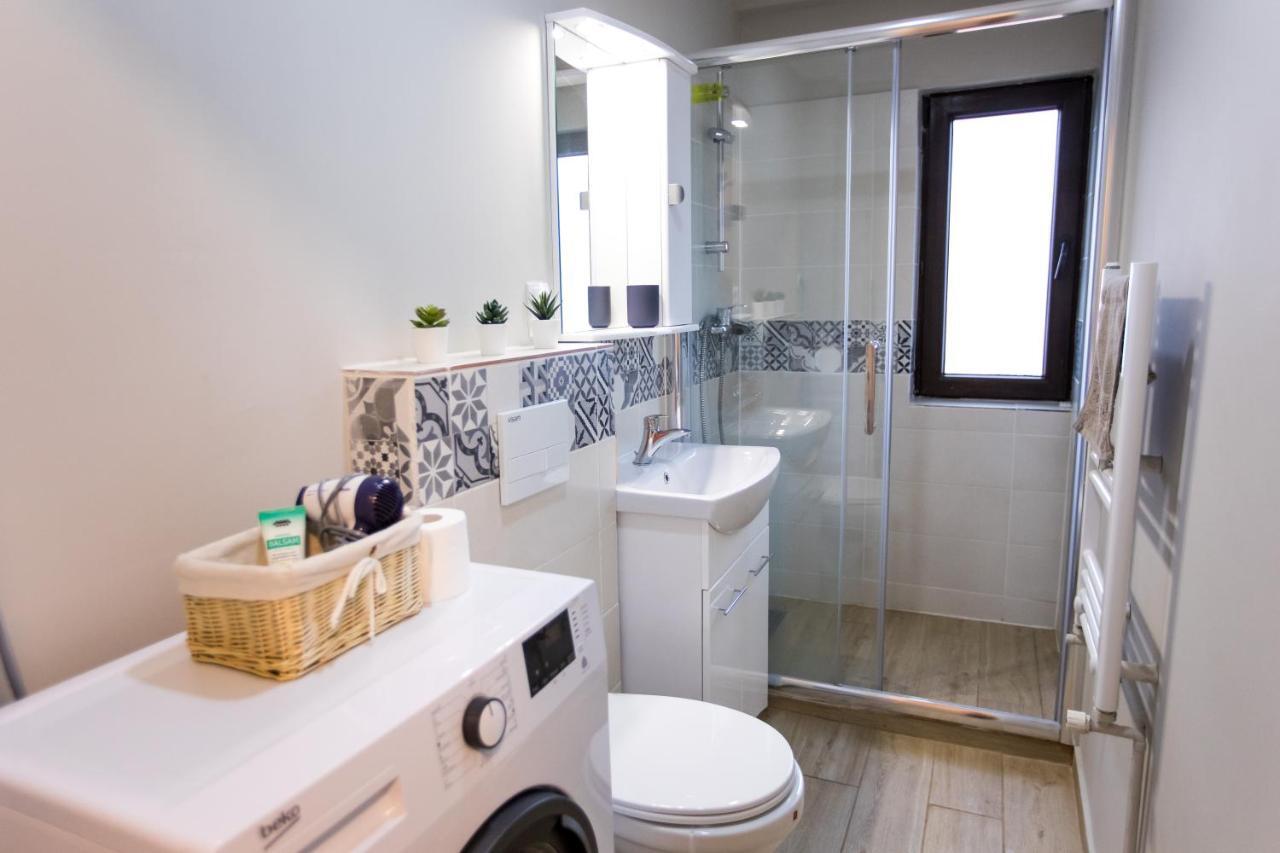 Travel Homzzz Central Apartments - Tusnad Târgu-Mureş Esterno foto