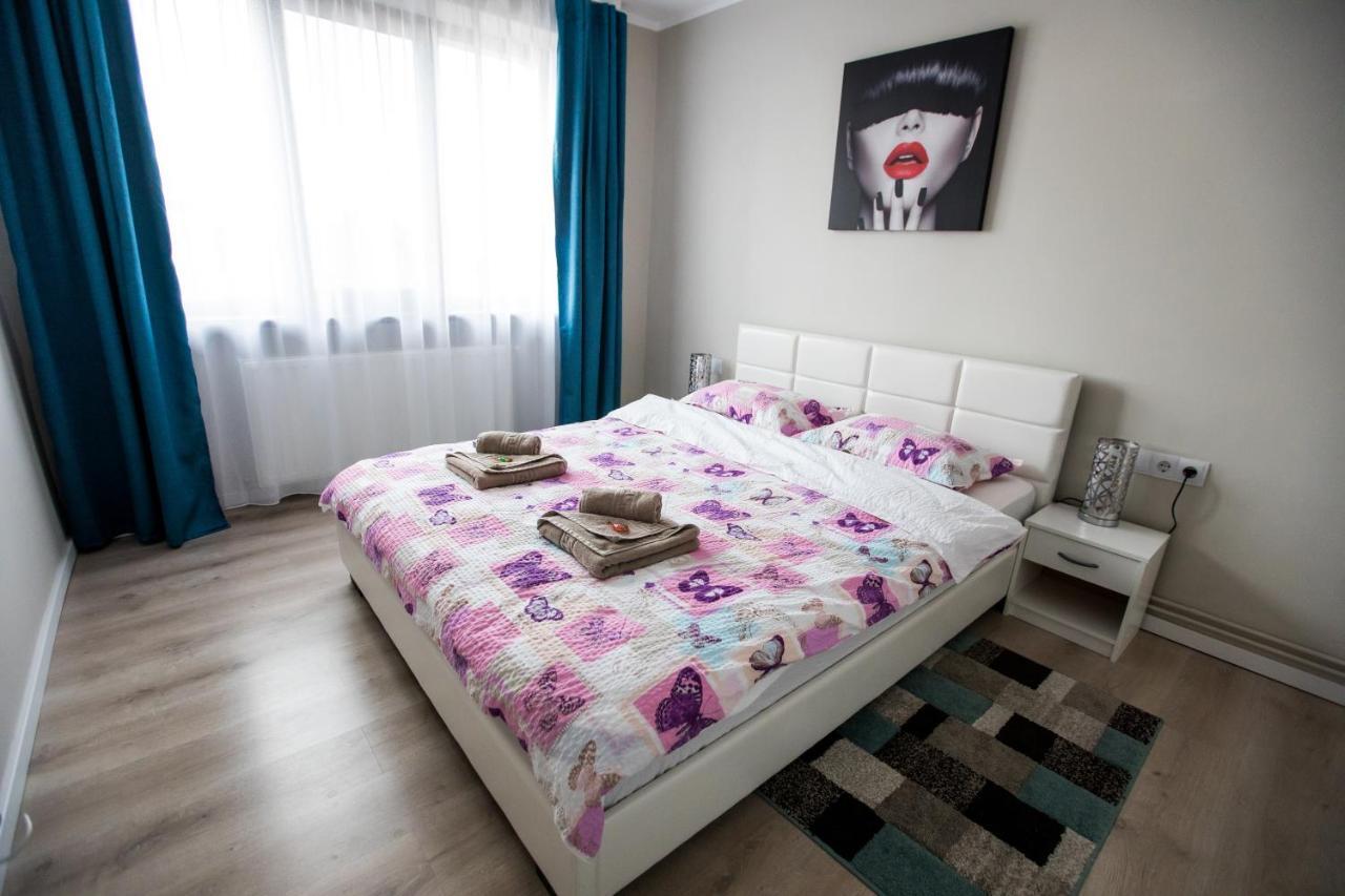 Travel Homzzz Central Apartments - Tusnad Târgu-Mureş Esterno foto